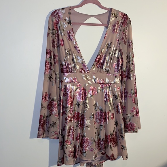 🤩Stunning SMYM Athena Minidress in Petal to the Metal, Like new, size medium - Picture 5 of 7